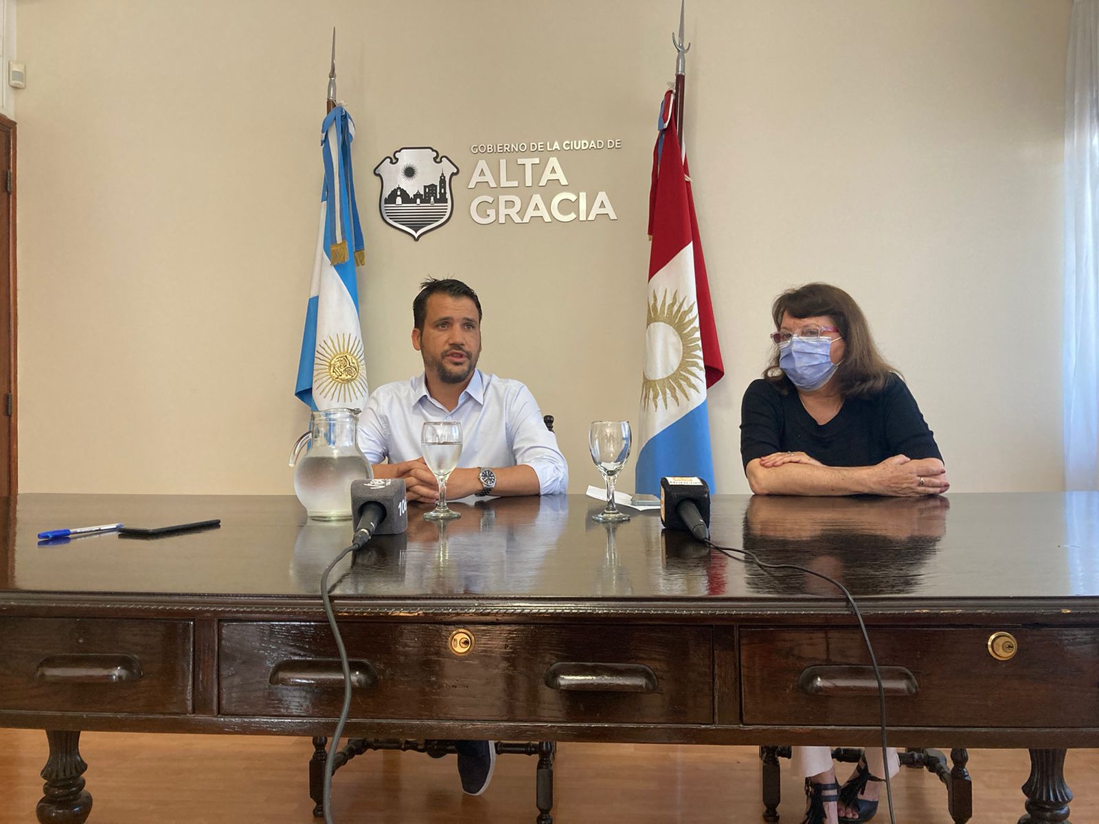 conferencia-torres-cambios-gabinete